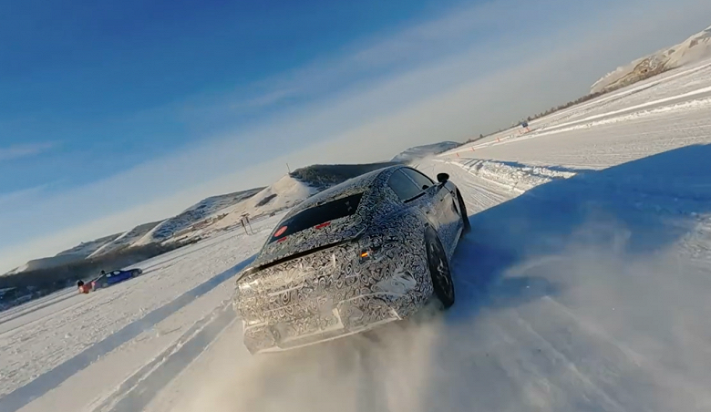 &laquo;Xiaomi SU7 является королём по дальности хода зимой&raquo;, &mdash; Xiaomi показала, как её автомобиль дрифтит по снегу